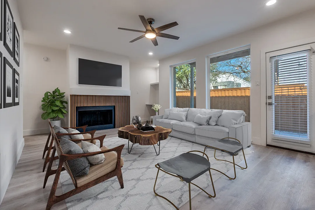 2 bed, 981 sqft, $2,250 — Photo 1