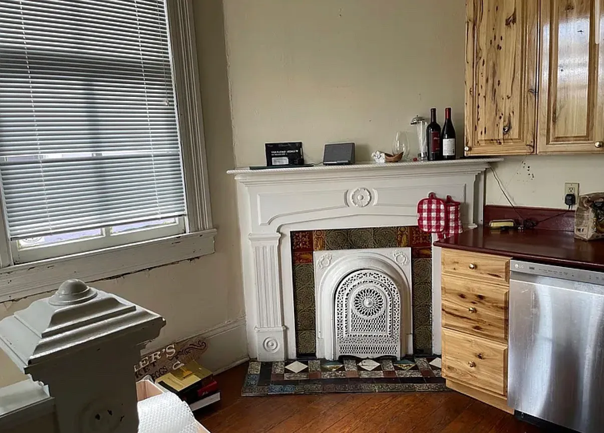 3 bed, 2200 sqft, $2,700 — Photo 4