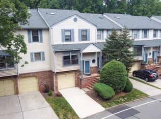 4602 Stonehedge Rd, Edison, NJ 08820