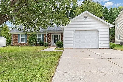 10 Hickory Knoll Ct Photo 1