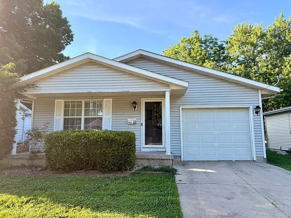 705 E Main St, Greenville, IL 62246