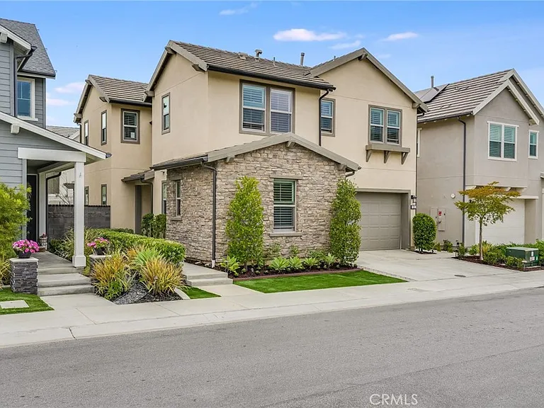 21 Marcar Ln — Photo 3