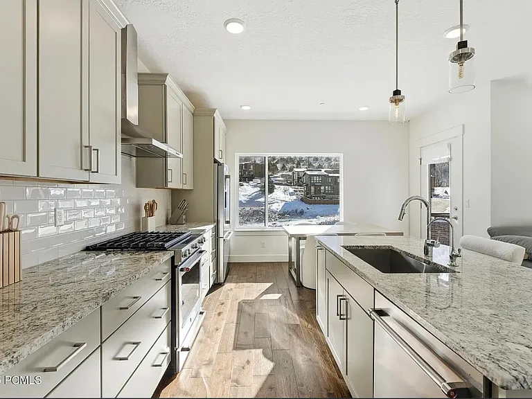 8216 N Toll Creek Ln — Photo 4
