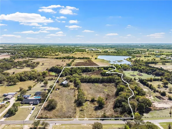 Pilgrim Ln, Lorena, TX 76655