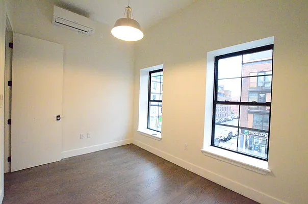 Rented by Miron Realty Group | media 85