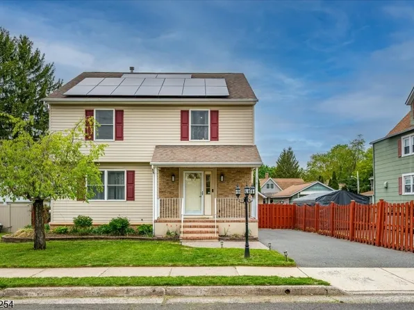 16 S 9Th Ave, Manville Boro, NJ 08835