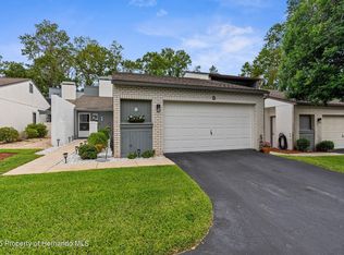 5 Pinewood Gdns, Homosassa, FL 34446