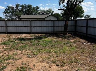 901 W 3rd St, Canyon, TX 79015