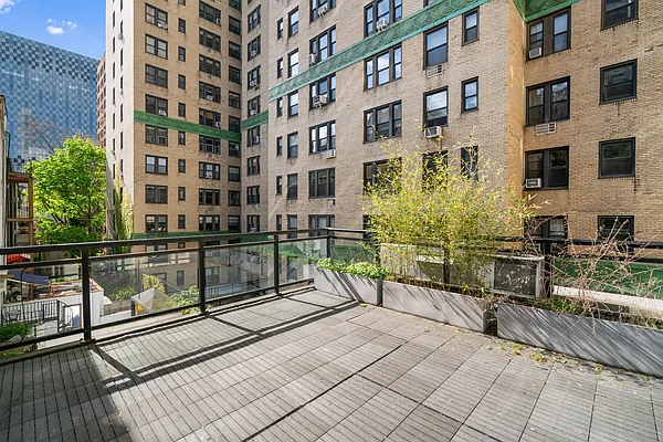 Rented by Nest Seekers International | media 13