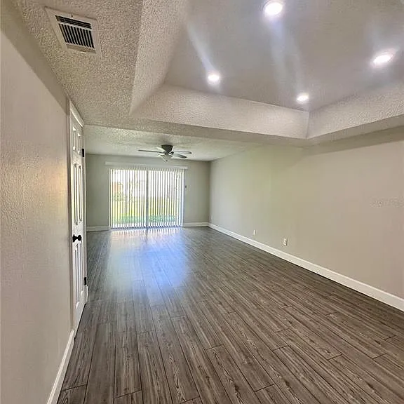 7512 Bolanos Ct #7512 — Photo 9