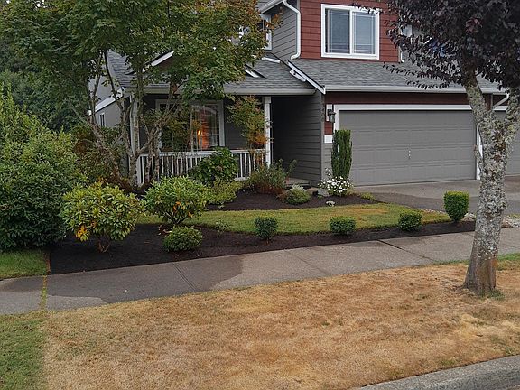 Lawnmowing & edging included every 2 weeks. Tenant agrees to water landscape weekly and as needed per weather conditions. HOA requires no garbage cans visible from street, no toys, furniture, etc. left in front.