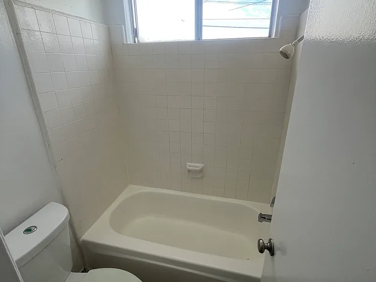 4421 Green Ave #B — Photo 6