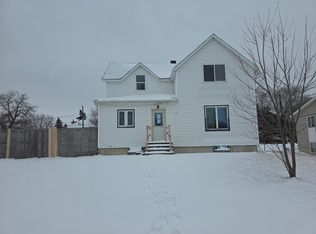 430 N Valley Dr, Morton, MN 56270