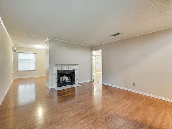 5th image of 773 Panorama Dr
