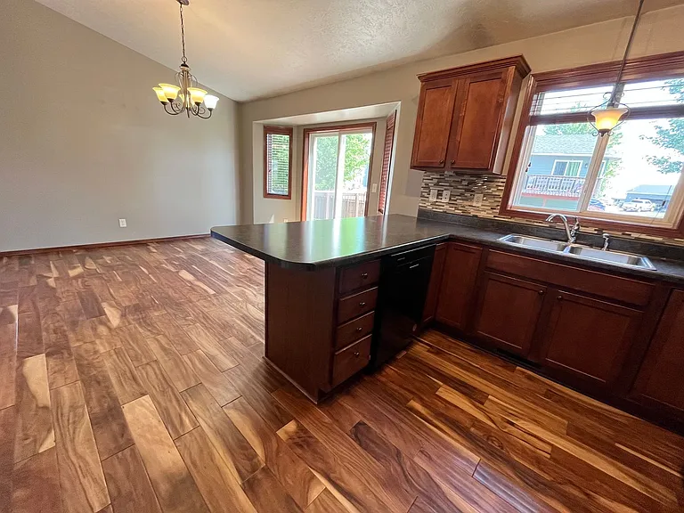 7913 W 48th St — Photo 19