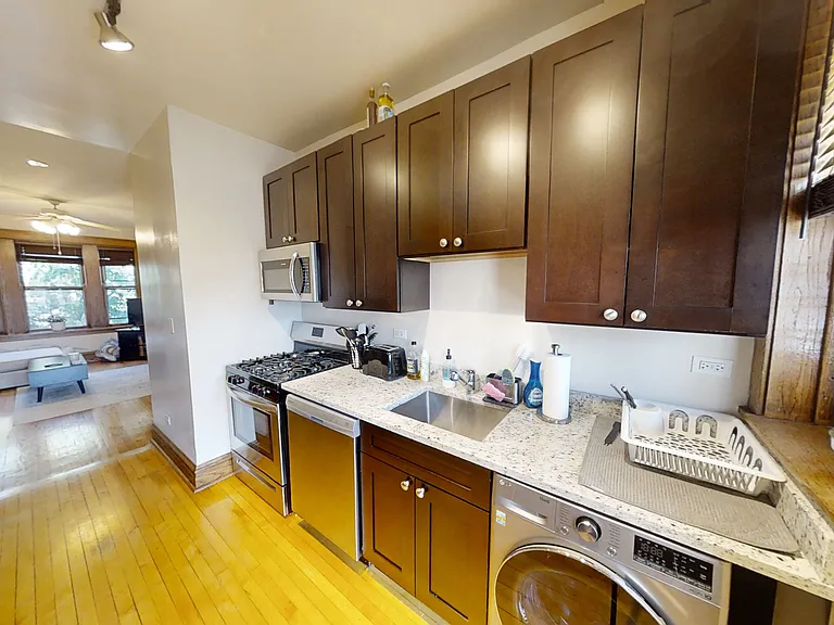 3610 N Bosworth Ave — Photo 3
