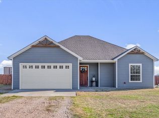 224 E Cougar Ln, China Spring, TX 76633