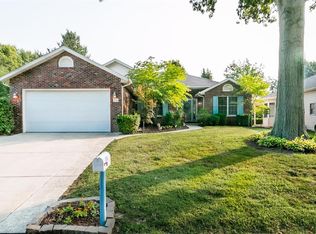 916 N Rapp Ave, Columbia, IL 62236