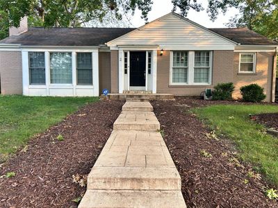 2 Price Ct, Saint Louis, MO, 63132