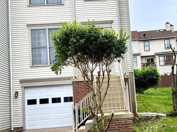 10815 Campaign Ct, Manassas, VA 20109