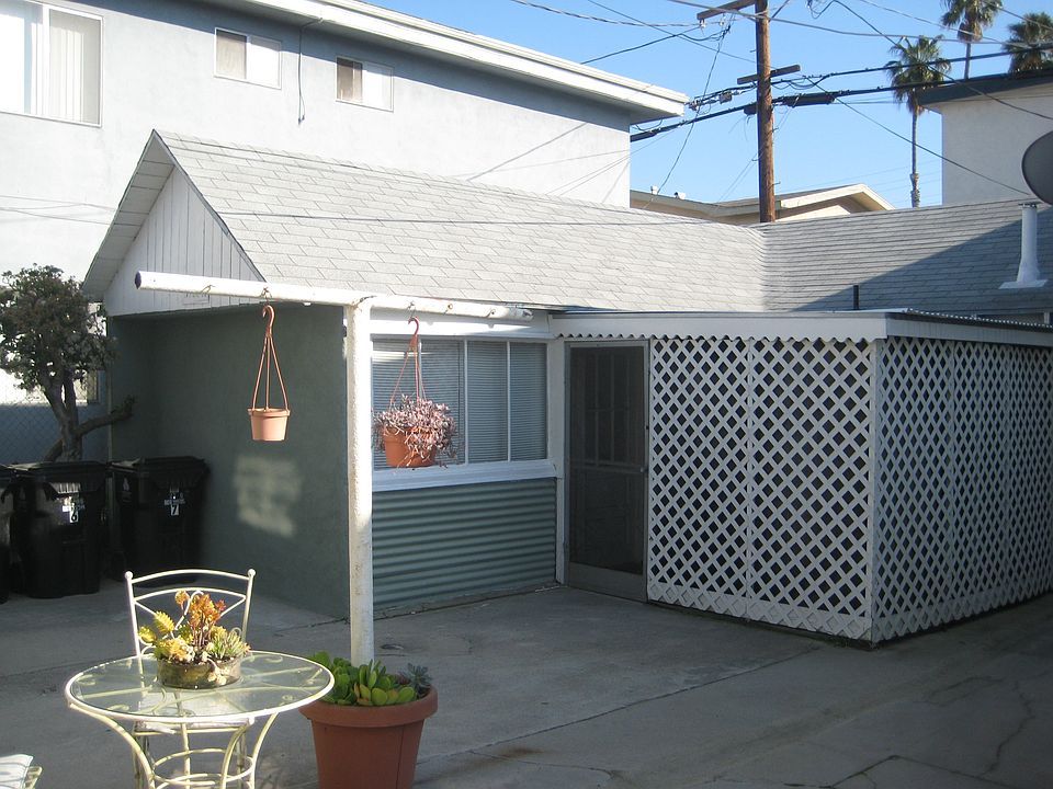 1st image of 12730 Venice Blvd #House