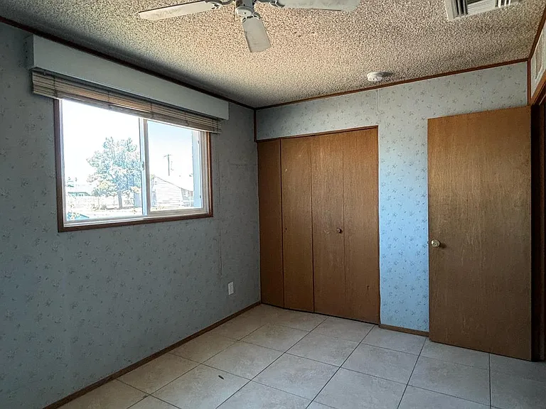 7821 W Clarendon Ave — Photo 17