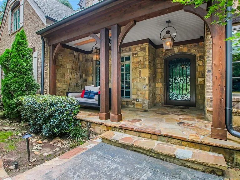 5265 Peachtree Dunwoody Rd — Photo 96