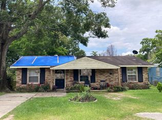 165 5th Ave, Chickasaw, AL 36611