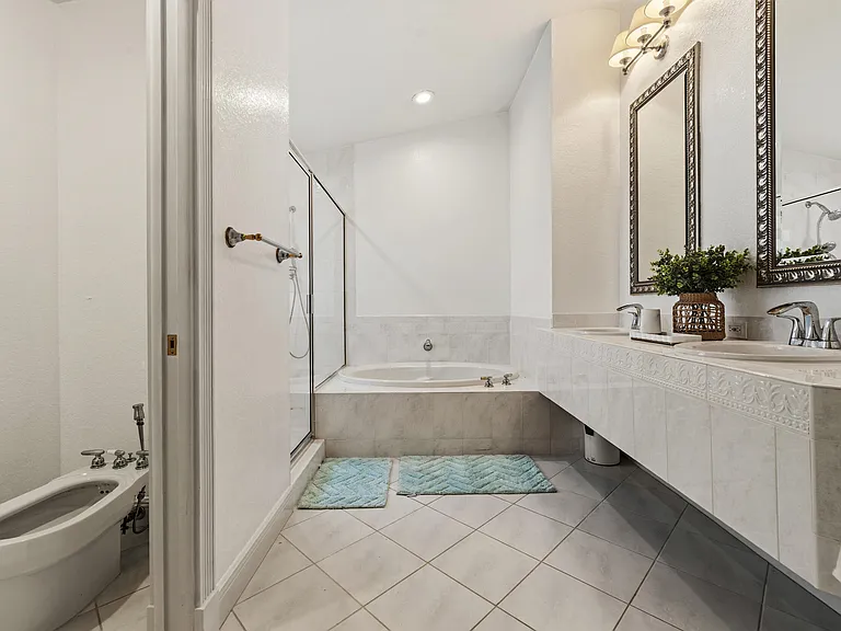 122 S Lake Dr — Photo 32