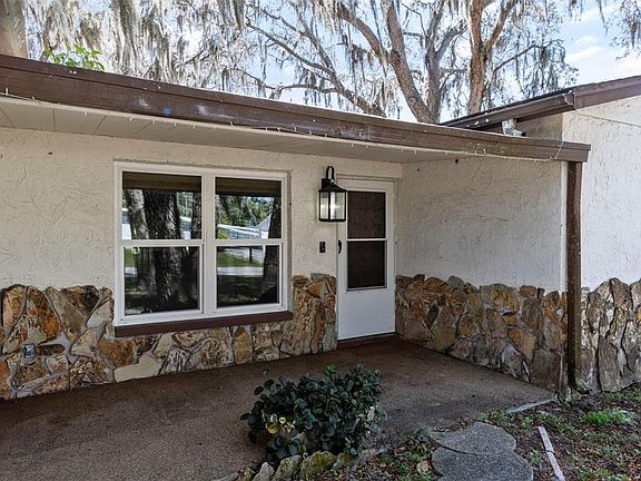 5th image of 6732 Pomander Ave