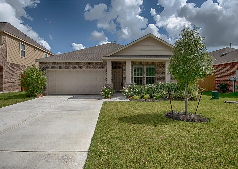 1st image of 12701 White Cove Dr