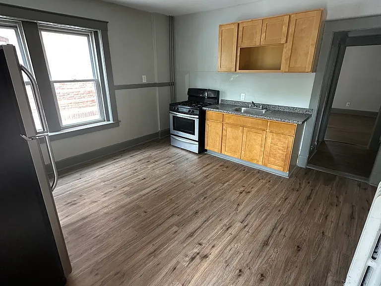152 Tremont St #1N — Photo 1
