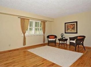 527 S Xenon Ct, Lakewood, CO 80228