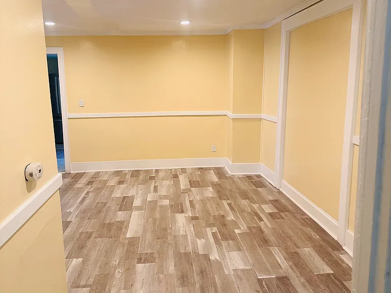 733 Pleasant St #1 — Photo 2