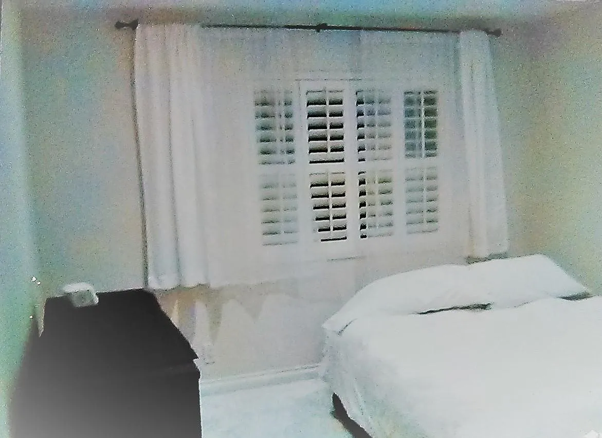 N Gardner St, West Hollywood — Photo 1