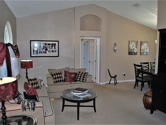 5th image of 10912 Dearden Cir