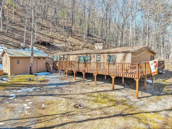 625 Miller Cv, Catawba, VA 24070
