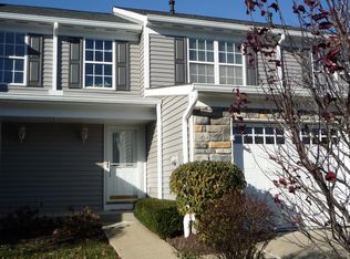 6745 Sandharbor Ct, Hamilton Twp, OH