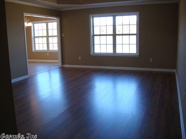 2nd image of 101 Willow Lk