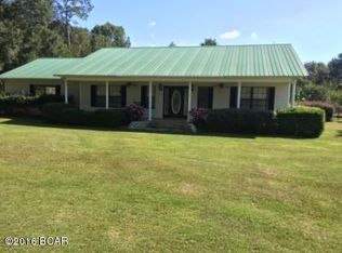 2656 McKinnie Rd, Grand Ridge, FL 32442