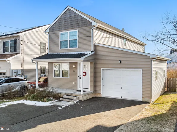 63 Oregon Ave, Hamilton, NJ 08610
