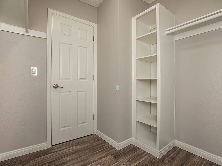 Peartree Apartments — Photo 50