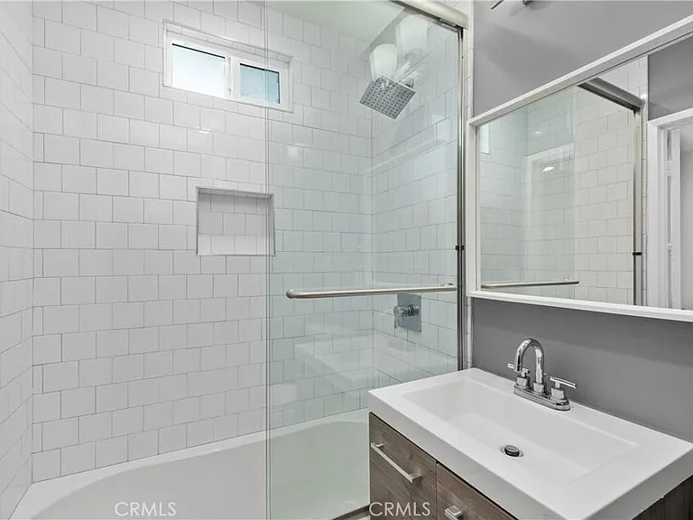 5715 Campo Walk — Photo 13