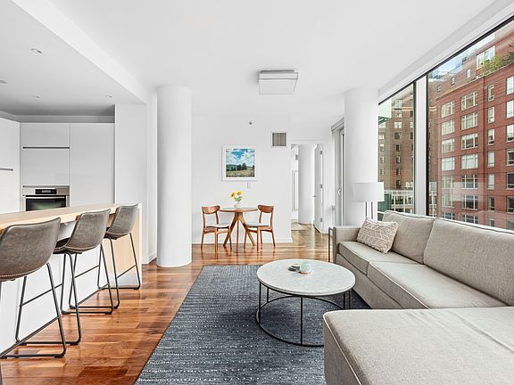 3rd image of 166 W 18th St APT 5B