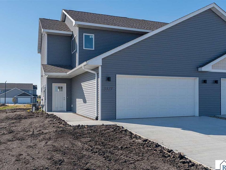 1st image of 3121 Noble Dr