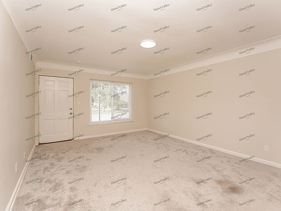 3rd image of 538 Sycamore Dr
