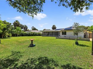 2096 Lochmoor Cir, North Fort Myers, FL 33903