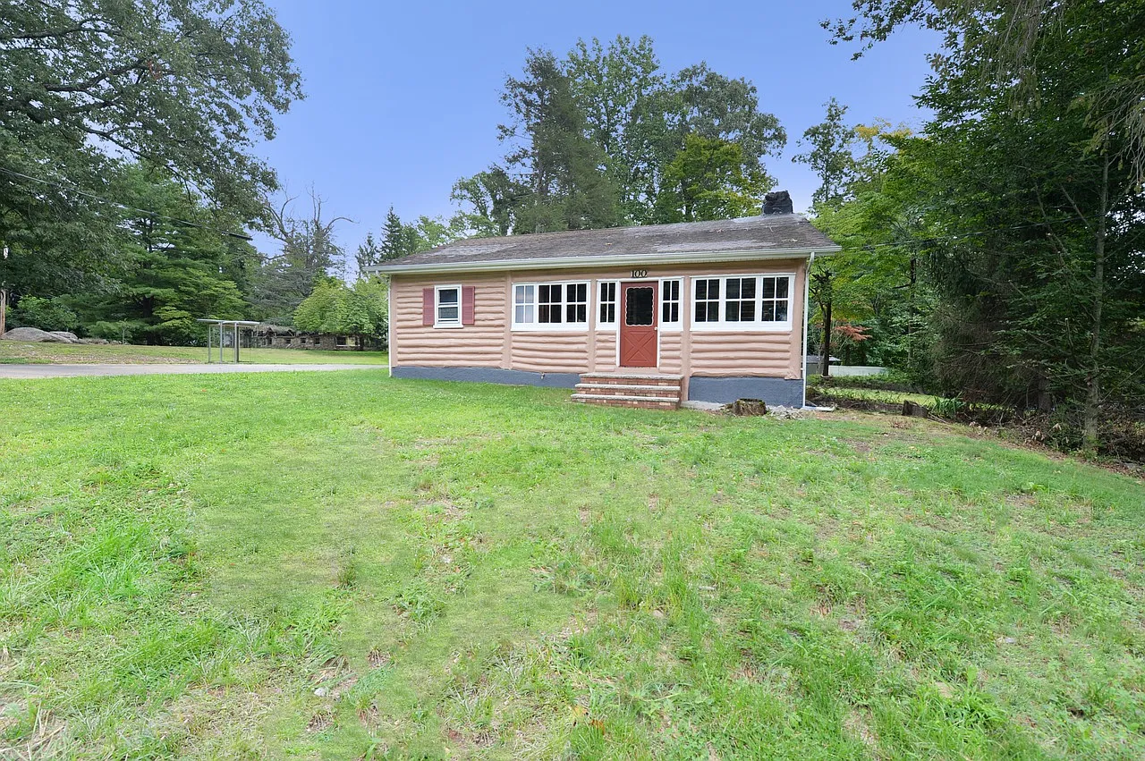 3 bed, 1032 sqft, $3,000 — Photo 1