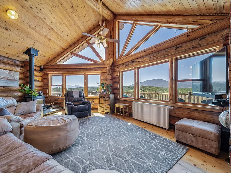 390 Pine View Dr — Photo 6