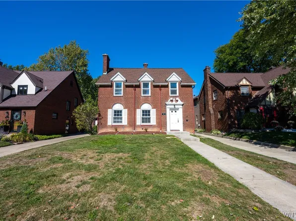 48 Danbury Ln, Buffalo, NY 14217